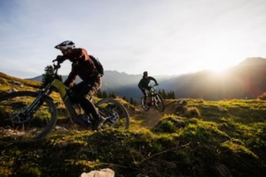 Electric bike and mountain bike rentals in the Ardèche (bike and ebike) and adventure creators in the Ardèche. Travel in total freedom with our guided tours in the heart of the Monts d'Ardèche Regional Nature Park